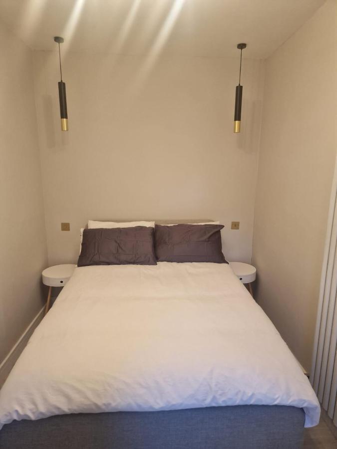 Collier'S Wood En-Suite Apartments Londres Extérieur photo