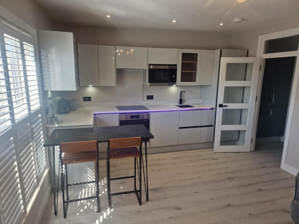 Collier'S Wood En-Suite Apartments Londres Extérieur photo